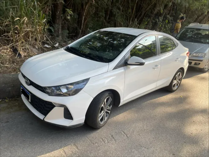 Hyundai HB20S Comfort Plus 1.0 TB Flex 12V AUT 2024