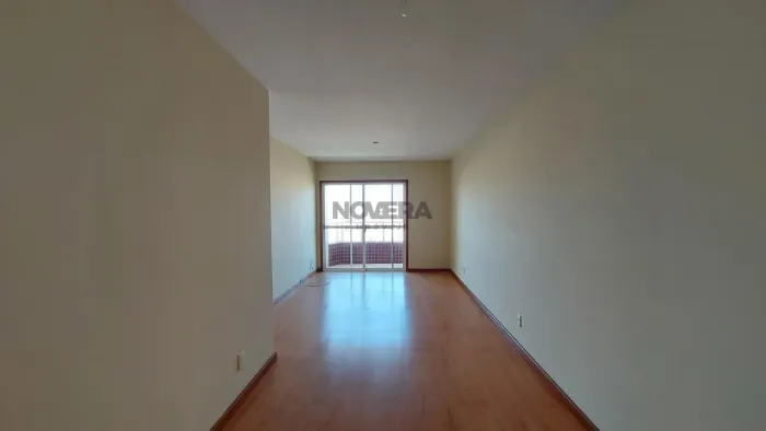 Apartamento com 3 dormitórios (1 suíte) na região da Cohabpel