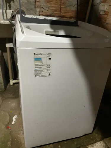 Vendo máquina de lavar 12kg