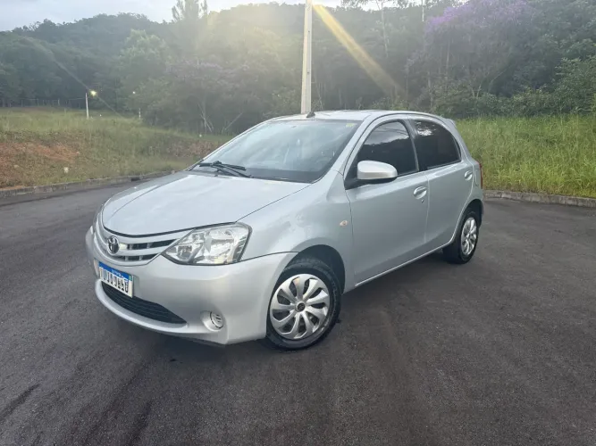 Toyota Etios XS 1.5 Flex 16V 5P Aut. 2017