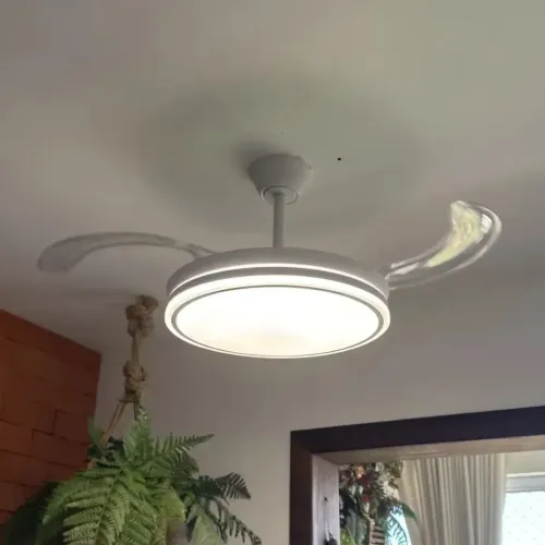 Ventilador de teto retrátil com controle