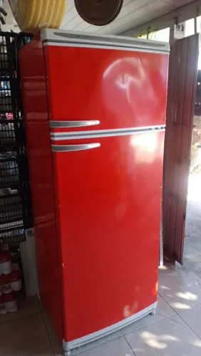 Vendo geladeira 