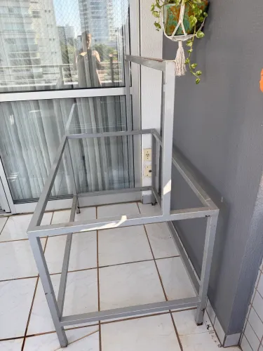 Vendo cabideiro/arara de roupas
