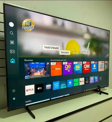 TV 75 SAMSUNG SMART ULTRA 4K completa pezinho é controle ?