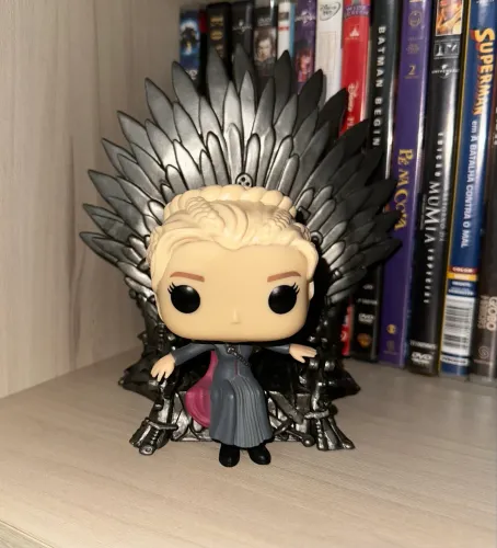 Funko pop original Game of thrones - Daenerys no trono de ferro 