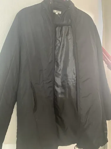 Casaco preto de frio
