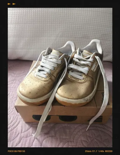 Tênis Puma Dourado comprado nos EUA Tam 29