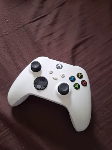 Controle Xbox One branco
