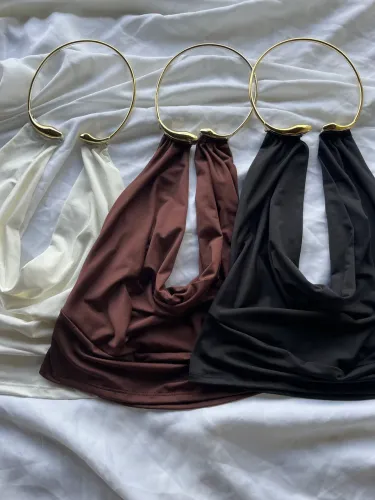 Cropped colar