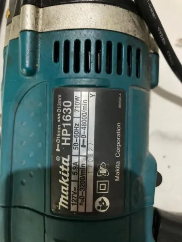 Furadeira de Impacto Makita HP1630K 710W