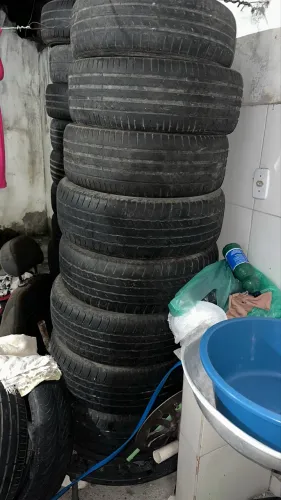 Pneus seminovos