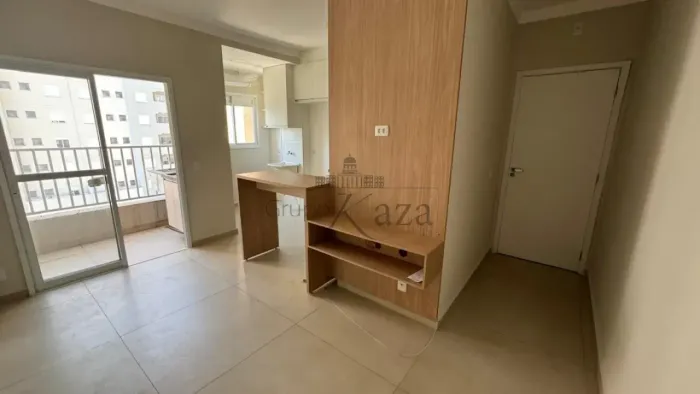 Oportunidade - Apartamento - Condomínio Residencial Colinas do Paratehy - Residencial Gran