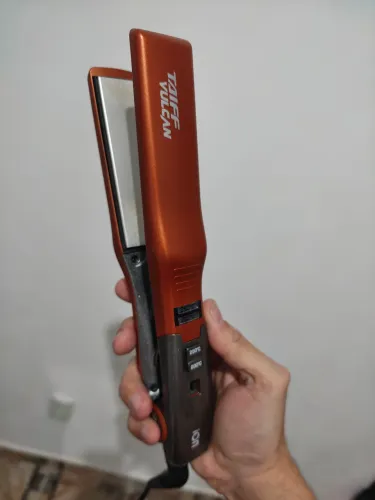 Prancha de cabelo - TAIFF (Vulcan) - Usada poucas vezes!!