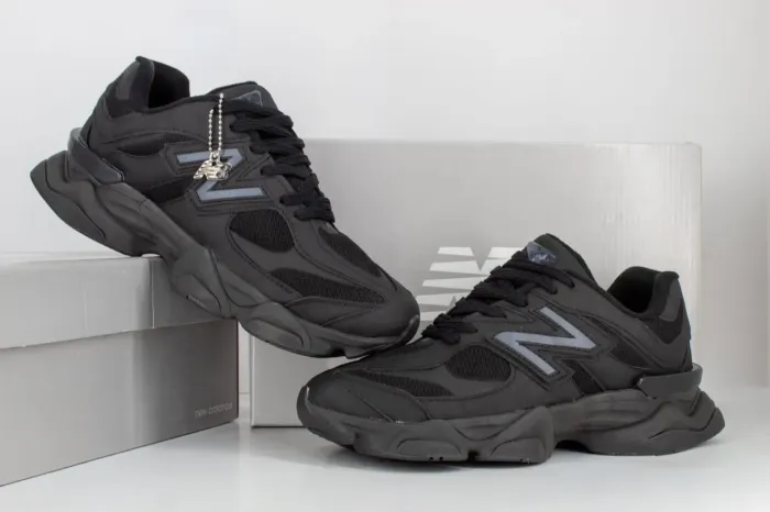 Tênis New balance 9060