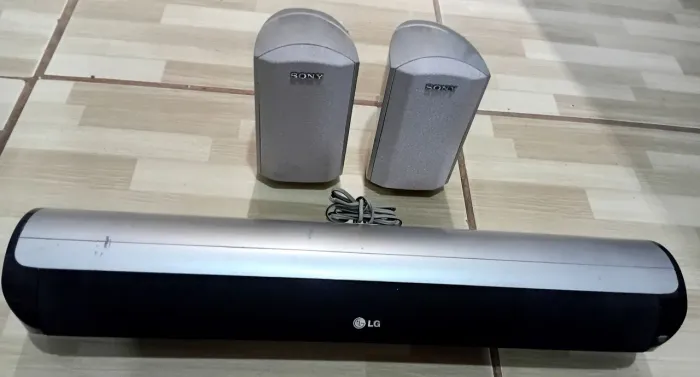 Kit Caixas de Som Passivas - 1 Central LG + Par Satélite Sony (Usadas)