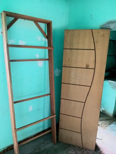 Vendo está linda porta + cachonete, semi nova.