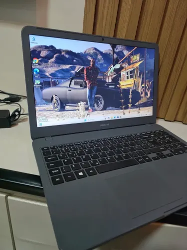 NOTBOOK SAMSUNG I7 8550U / PLACA DE VIDEO MX110 2GB DDR5 .