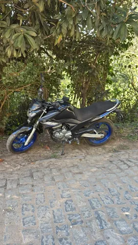 Fazer 250