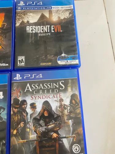 Vende-se jogos de Ps4