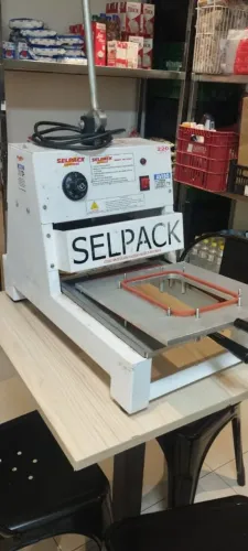Máquina seladora Selpack - marmita