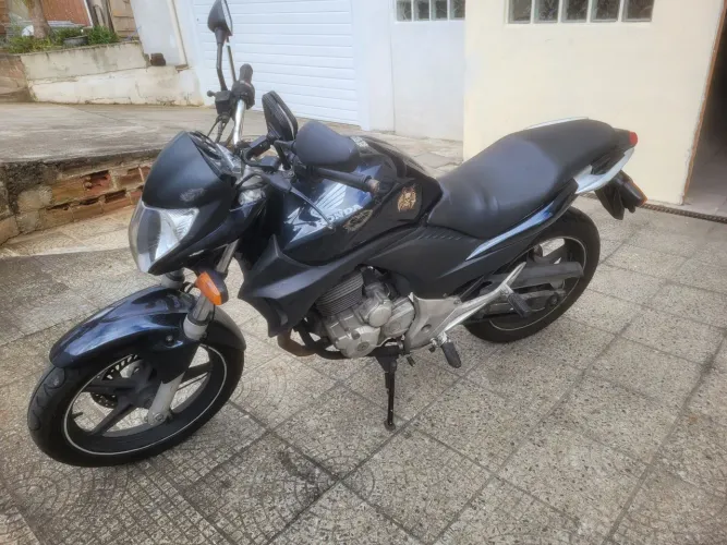 Cb 300