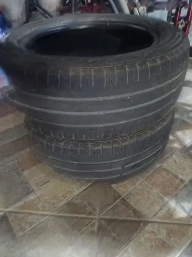 2 pneus Dunlop 205/55/16