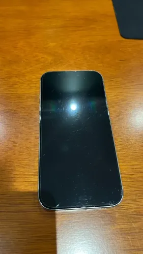 iPhone 16 Pro 256GB - Titânio Natural | Impecável, apenas tela trincada