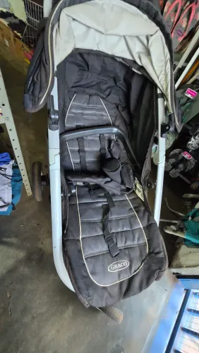 Carrinho de bebê graco