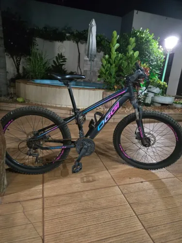 Bicicleta OGGI Hacker Aro 24 - Shimano - Freio a Disco
