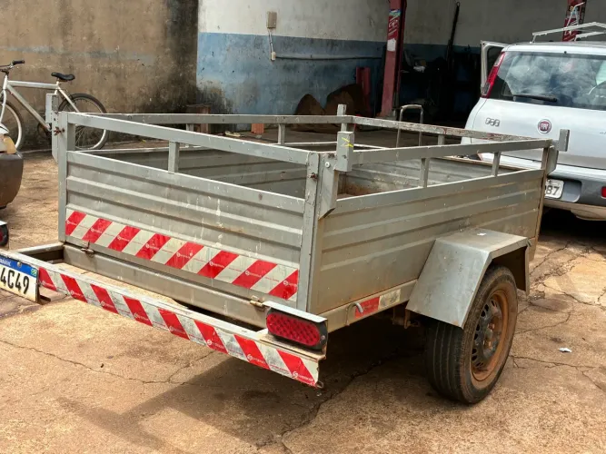 Carretinha - Vendo ou Troco Matérias de Construção 