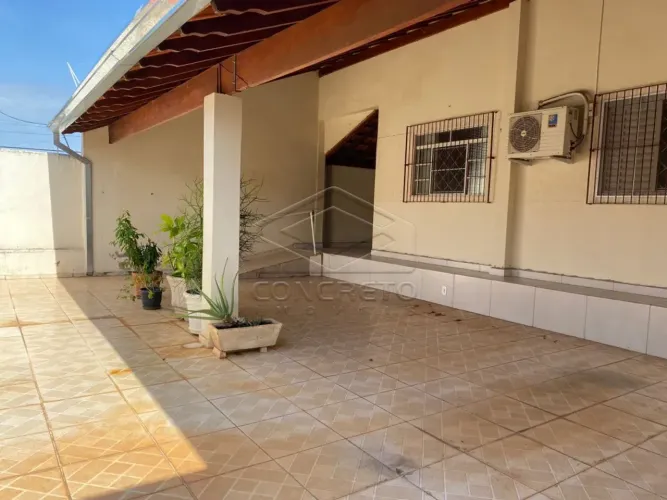 CASA COM DOIS DORMITÓRIOS NO ARARUNA