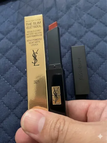 YSL Batom rouge-pur couture the slim velvet radical lipstick (LEIA DESCRIÇÃO)