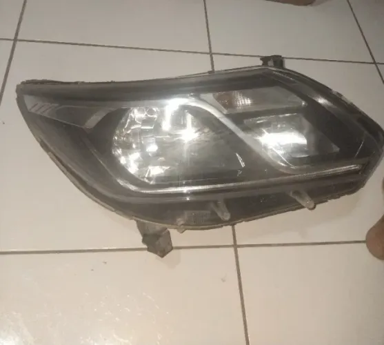 Farol direito S10 2023 ( ORIGINAL GM )