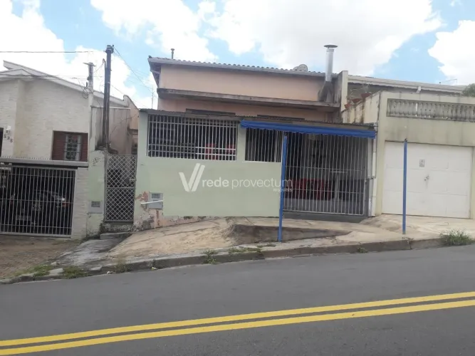Casa à venda na Vila Industrial!