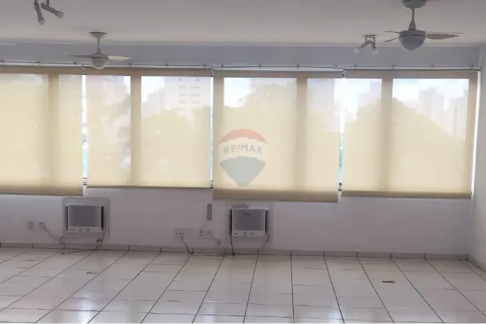 Sala Comercial no Condomínio 5° Avenida, Centro de Campina