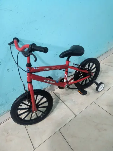 Bicicleta aro 16 semi nova