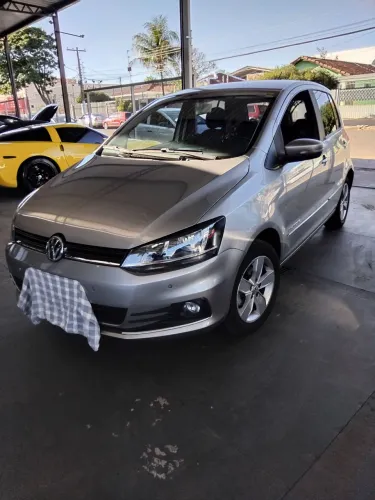 Volkswagen Fox Comfortline 1.0 Flex 12V 5P 2017