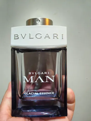 Frasco de perfume vazio 