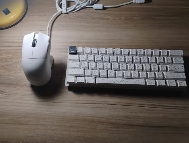 Teclado k500 e Attack Shark x11