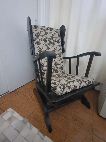 Cadeira de balanço com mola