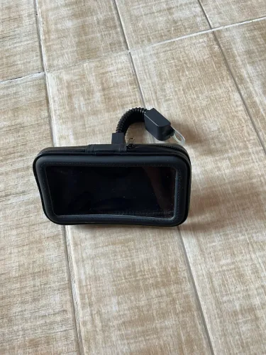 Suporte de celular para moto