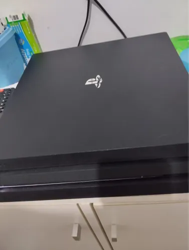 PLAYSTATION 4 PRO