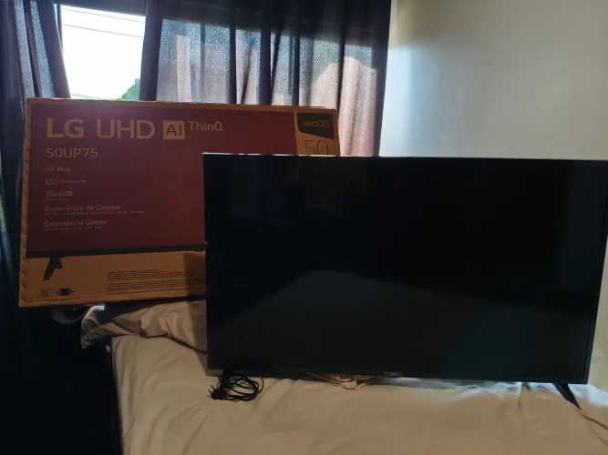 TV LG 50? 4K UHD ThinQ AI - COM PLÁSTICOS E CAIXA!