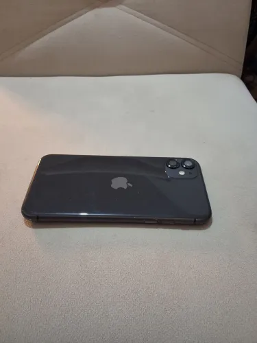 Iphone único Dono(73%) Nunca foi trocado peça. Aceito negociação.