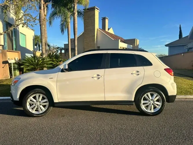 Mitsubishi ASX 2.0 16V 160cv Aut. 2012