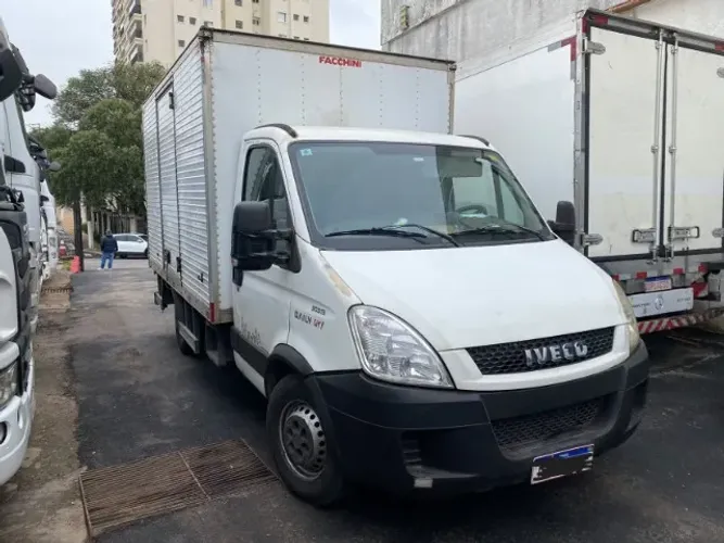 Iveco Daily City 30s13 Chassi 2P (diesel) 2020