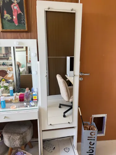 Grande espelho porta joias 