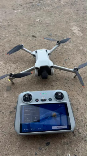 Drone DJI - câmera 4K
