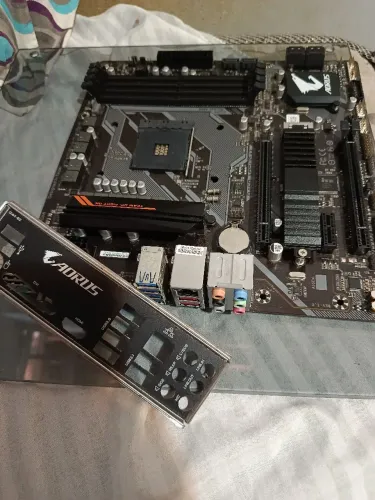 PLACA MAE AORUS B450M