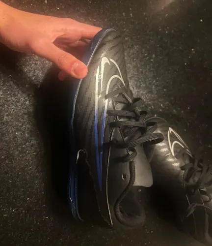 Chuteira Nike Phantom GX Club Futsal